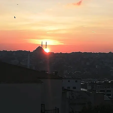 Galata West Hostal